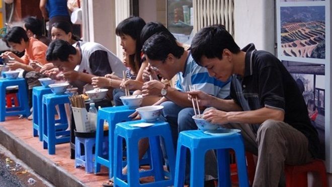 Thói quen ăn uống đang tàn phá cơ thể người Việt