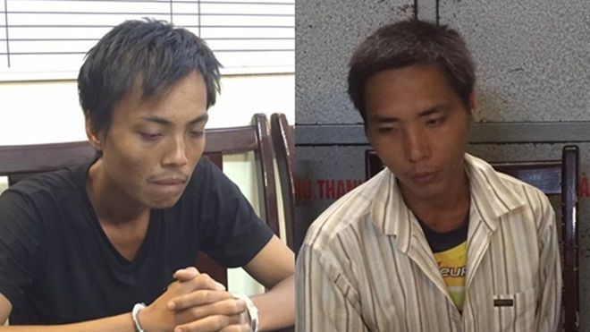 Hai thanh niên 'khoái' dùng kéo đâm ngực phụ nữ cướp tài sản