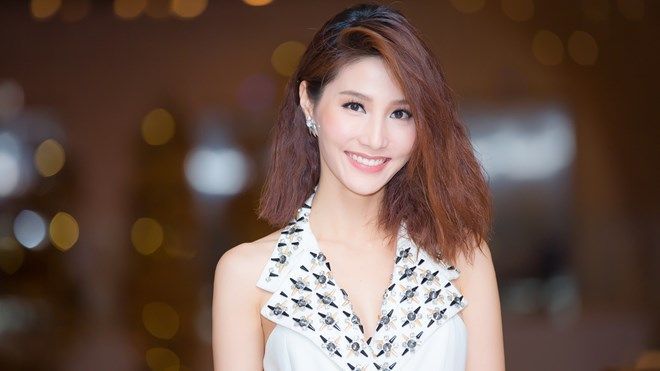 Diễm My 9x gây bất ngờ với kiểu tóc 'rock chic' cá tính