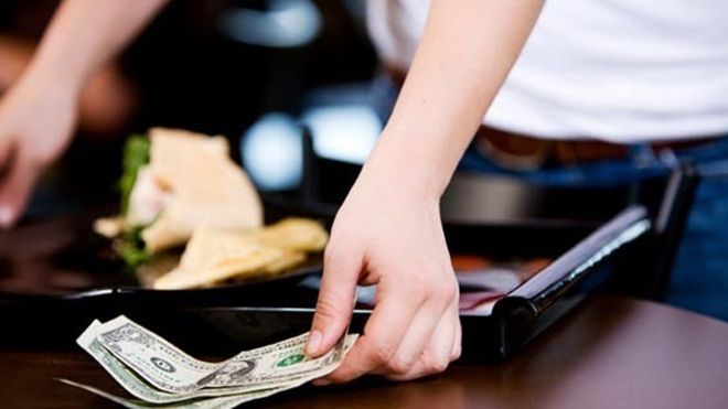 Những điều bạn không bao giờ nên làm khi ở nước ngoài