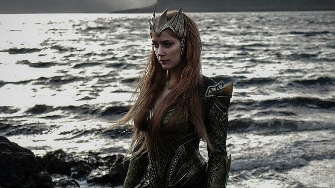 Rời bỏ Johnny Depp, Amber Heard trở thành 'Nữ hoàng 7 đại dương'