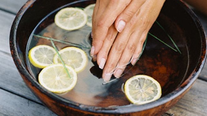 Bí quyết sở hữu đôi bàn tay mịn màng