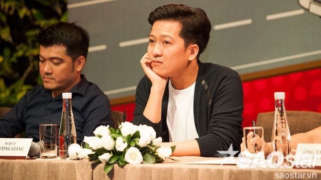 Trường Giang chấp nhận lỗ để tổ chức liveshow phục vụ khản giả quê nhà