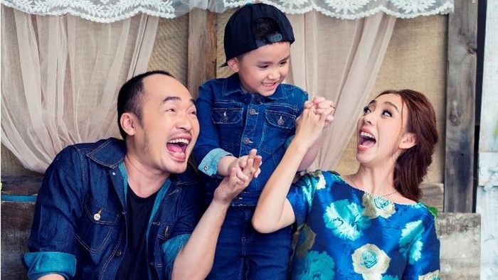 Thu Trang - Tiến Luật 'phát hoảng' trước sự nhắng nhít của con trai Andy