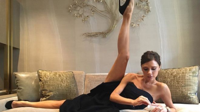 Victoria Beckham cho ra dòng đồ bình dân với giá khởi điểm chỉ… 130 ngàn đồng