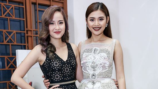 Chúng Huyền Thanh thon thả bất ngờ cùng Khánh Ngân trong hậu trường The Voice Kids