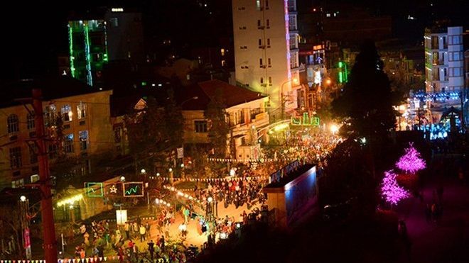 Thị trấn Đồng Văn vào mùa đẹp nhất ở Hà Giang