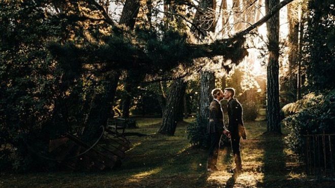 Đám cưới xa hoa, lãng mạn của cặp đồng tính nam ở Úc