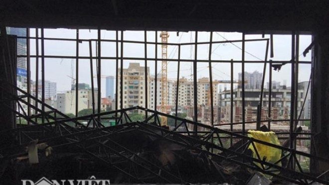 Cảnh kinh hoàng bên trong phòng karaoke có 13 người chết