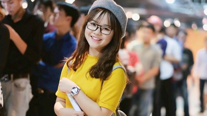 Thần tượng Bolero: Giọng ca 18 tuổi 'xinh như mộng' thu hút ánh nhìn tại buổi tuyển sinh Hà Nội