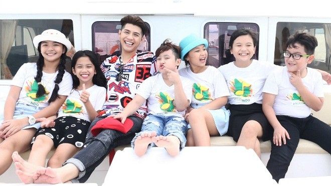 Thầy trò Noo Phước Thịnh đi du thuyền 5 sao khám phá đảo Thái Lan