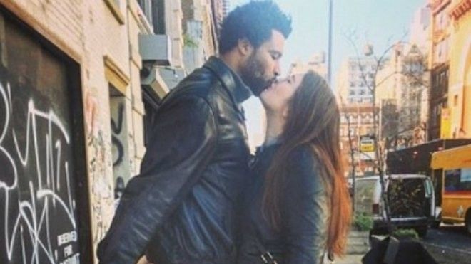 Tình yêu lãng mạn của cô gái cao hơn 2m