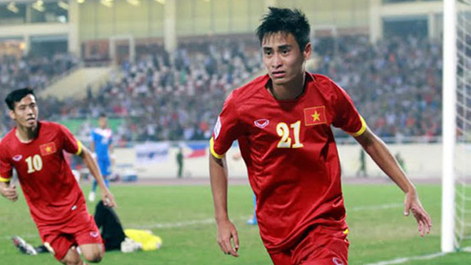 Bàn thắng nâng tỉ số lên 2-1 cho ĐT Việt Nam khiến cả SVĐ Mỹ Đình 'nổ tung'