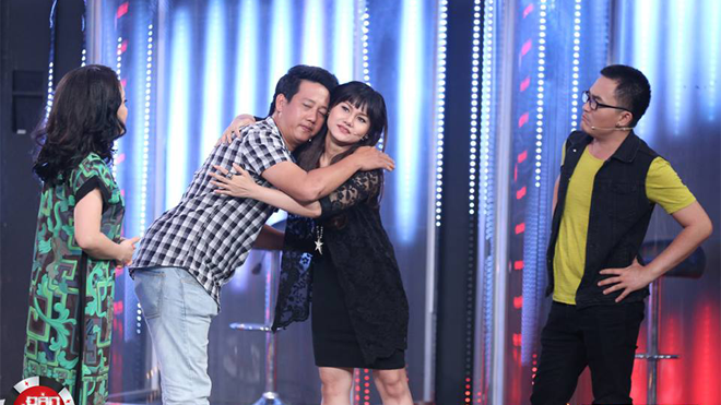 Danh hài Lê Nam tuyên bố chia tay bạn gái khi bị cho ngã 'sấp mặt' liên tục