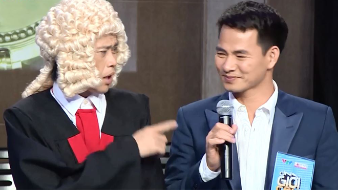 Bất đồng quan điểm, NSƯT Hoài Linh và Xuân Bắc 'khẩu chiến nảy lửa' ngay trên sân khấu 'Ơn giời'