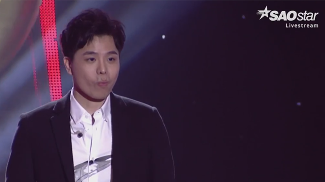 Biểu cảm bất ngờ của Trịnh Thăng Bình khi bị loại ngay vòng đầu tiên của Bài hát hay nhất 2016