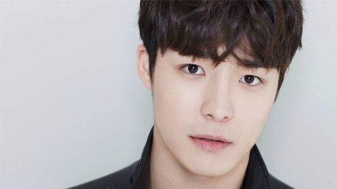 Giữa tâm bão clip nhạy cảm, Seo Ha Joon vẫn tổ chức fan meeting