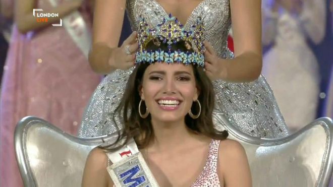 Khoảnh khắc người đẹp 19 tuổi Del Valle đăng quang Hoa hậu Thế giới 2016