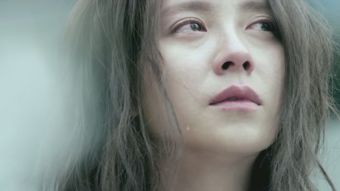 Sau khi 'bị buộc' rời khỏi Running Man, Song Ji Hyo quyết định cách ly với thế giới bên ngoài