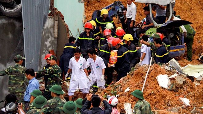 Tìm thấy 4 thi thể nạn nhân vụ lở núi ở Nha Trang