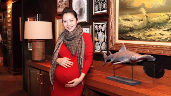 Hoa hậu Jennifer Phạm đã hạ sinh con trai thứ hai vào đúng ngày Giáng sinh