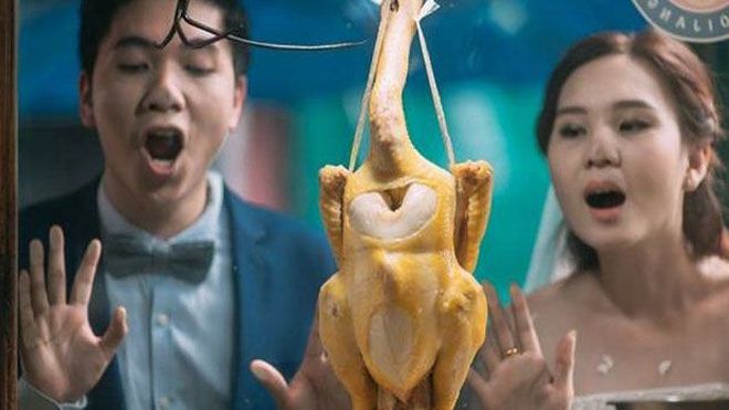 Đây là bộ ảnh cưới 'không giống ai' đang đốt nóng mạng xã hội Thái Lan