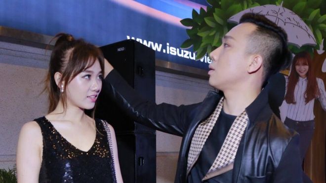 Ra mắt phim mới, Trấn Thành vẫn không quên chăm sóc Hari Won tận tình