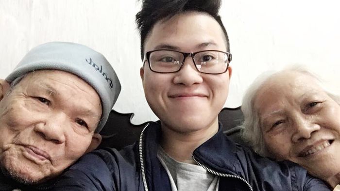 Đây chính là nguyên mẫu trong 'Ông bà anh' của Lê Thiện Hiếu: vui vẻ và biết cả selfie!