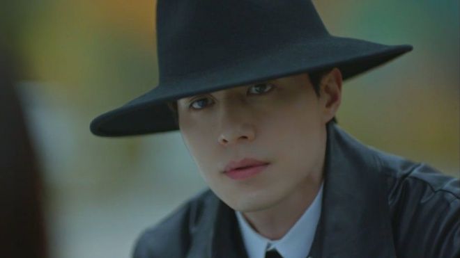 Quá tập trung vào Gong Yoo, người ta đã quên mất 'thần chết' Lee Dong Wook rồi