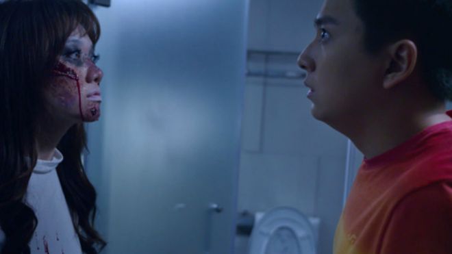 Hari Won làm ma bám theo Ngô Kiến Huy đến tận … nhà vệ sinh