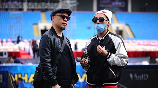 Sau tất cả, Sơn Tùng M-TP vẫn lễ phép chào hỏi nhạc sĩ Huy Tuấn