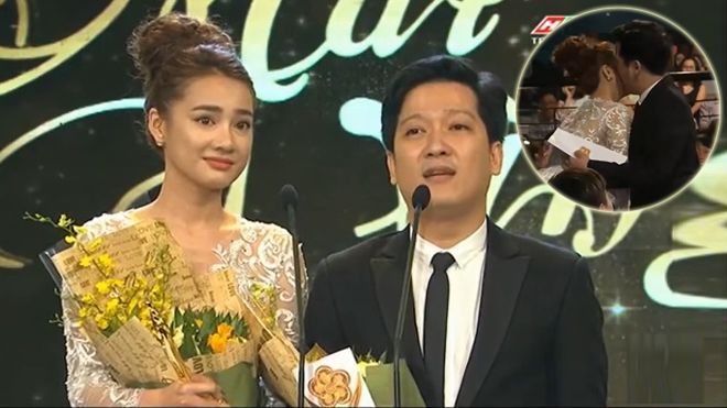 Clip: Trường Giang ôm hôn, nguyện 'chết' vì Nhã Phương trên sóng truyền hình