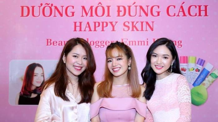 Tuyệt chiêu dưỡng môi đúng cách cùng các hot beauty blogger Việt