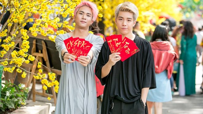 Uni5: 'Trai Hà Nội' và những cách đón Tết khác biệt