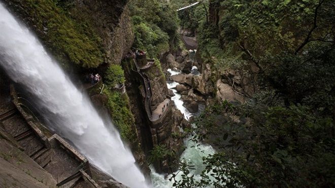 Những 'bậc thang lên thiên đường' thách thức du khách