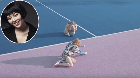 'Bạn gái' Sơn Tùng bê trang phục của NTK Việt duy nhất được tham dự Paris FW 2017 vào MV