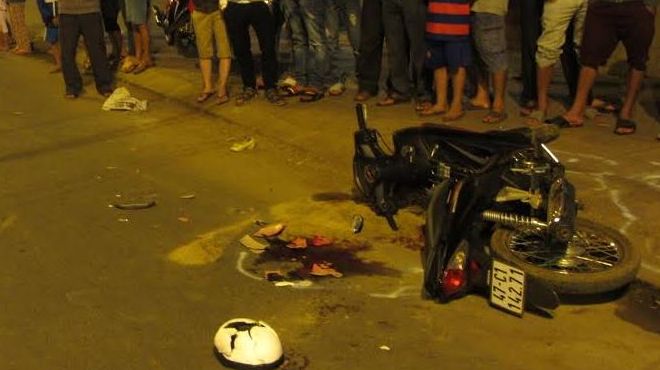 Mẹ chết, con nhập viện sau khi bị cướp túi xách ở Sài Gòn