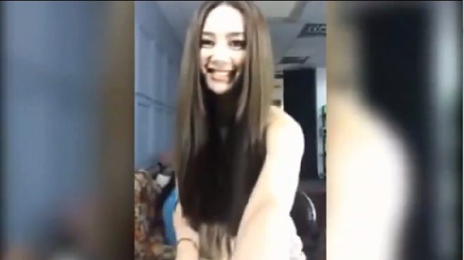 Clip: Linh Chi vui vẻ bình thản trước những chỉ trích 'giật chồng' của khán giả