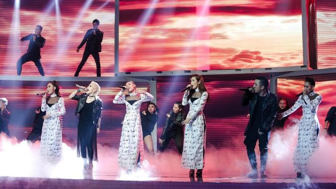 LipB - Yanbi và Yến Lê khuấy động sân khấu với bản cover Lý cây bông