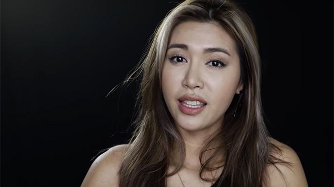 Không hề 'kém tiếng Anh nhất nhà chung', Minh Tú được khen tự tin, cuốn hút trong clip của AsNTM