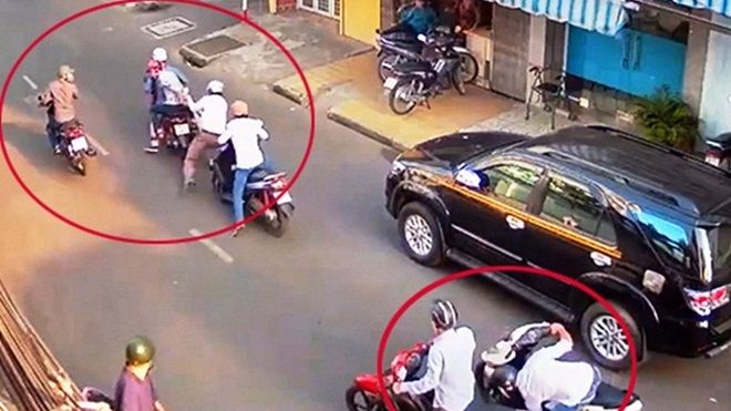 TP HCM: Người đàn ông bị cướp 2 lần trên phố trong 5 phút