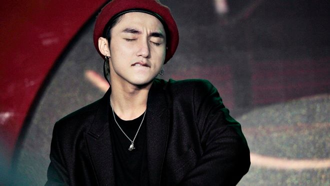 MV mới tăng view chóng mặt, Sơn Tùng M-TP 'quẩy' sung tại sự kiện