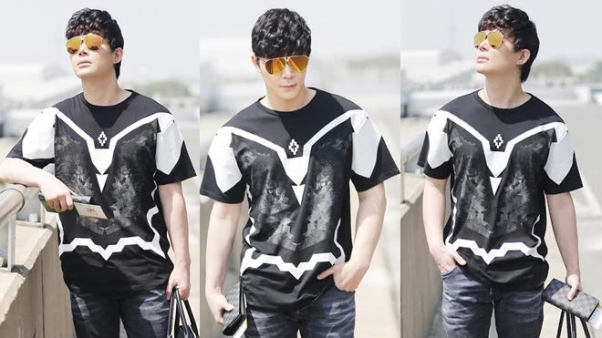 Nathan Lee chất lừ với 'cây' hàng hiệu 200 triệu nổi bật tại sân bay