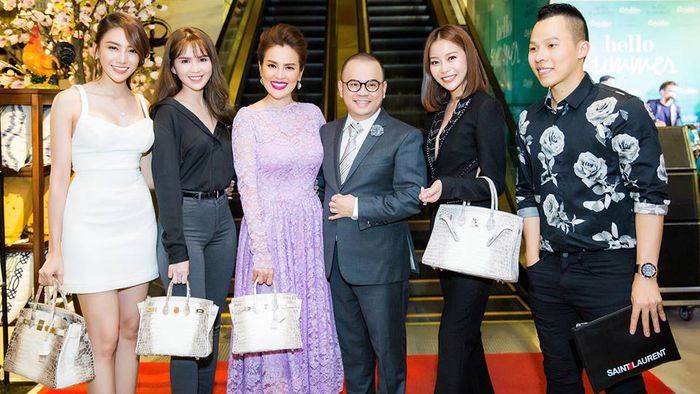 Bức ảnh đắt giá nhất showbiz Việt ngày hôm nay: 4 cái túi Hermes 'bạch tạng' chen chúc trong 1 bức ảnh