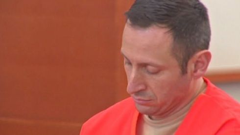 Viên cảnh sát Mỹ lĩnh 21 năm tù vì lạm dụng tình dục trẻ em