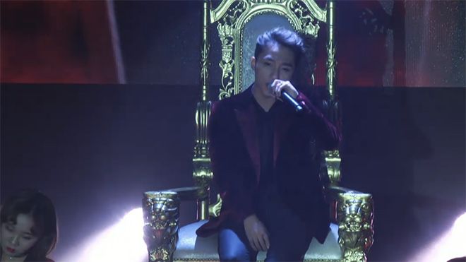 Sơn Tùng M-TP xuất hiện cực ngầu tại Seoul Fan meeting