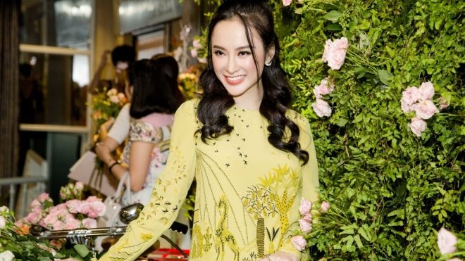 Vừa bước vào tuổi 22, Angela Phương Trinh đã có bộ phim thứ 51 trong sự nghiệp