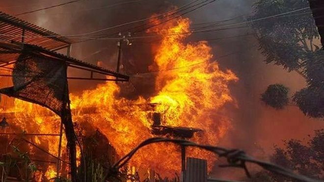 Cháy lớn gần trung tâm Đà Lạt, nhiều phòng trọ bị thiêu rụi