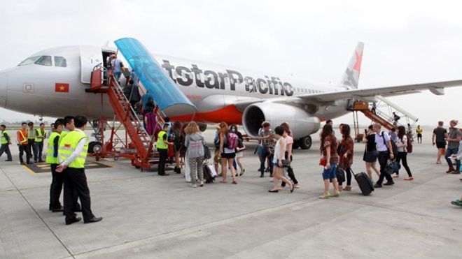 Quyết định không áp giá sàn vé máy bay