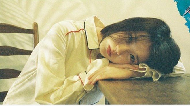 IU đơn độc tung hình teaser cho album 'bắt tay' G-Dragon